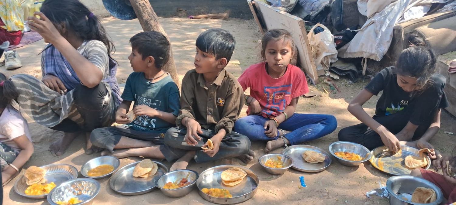 Evening meal service &mdash; Hunger Relief