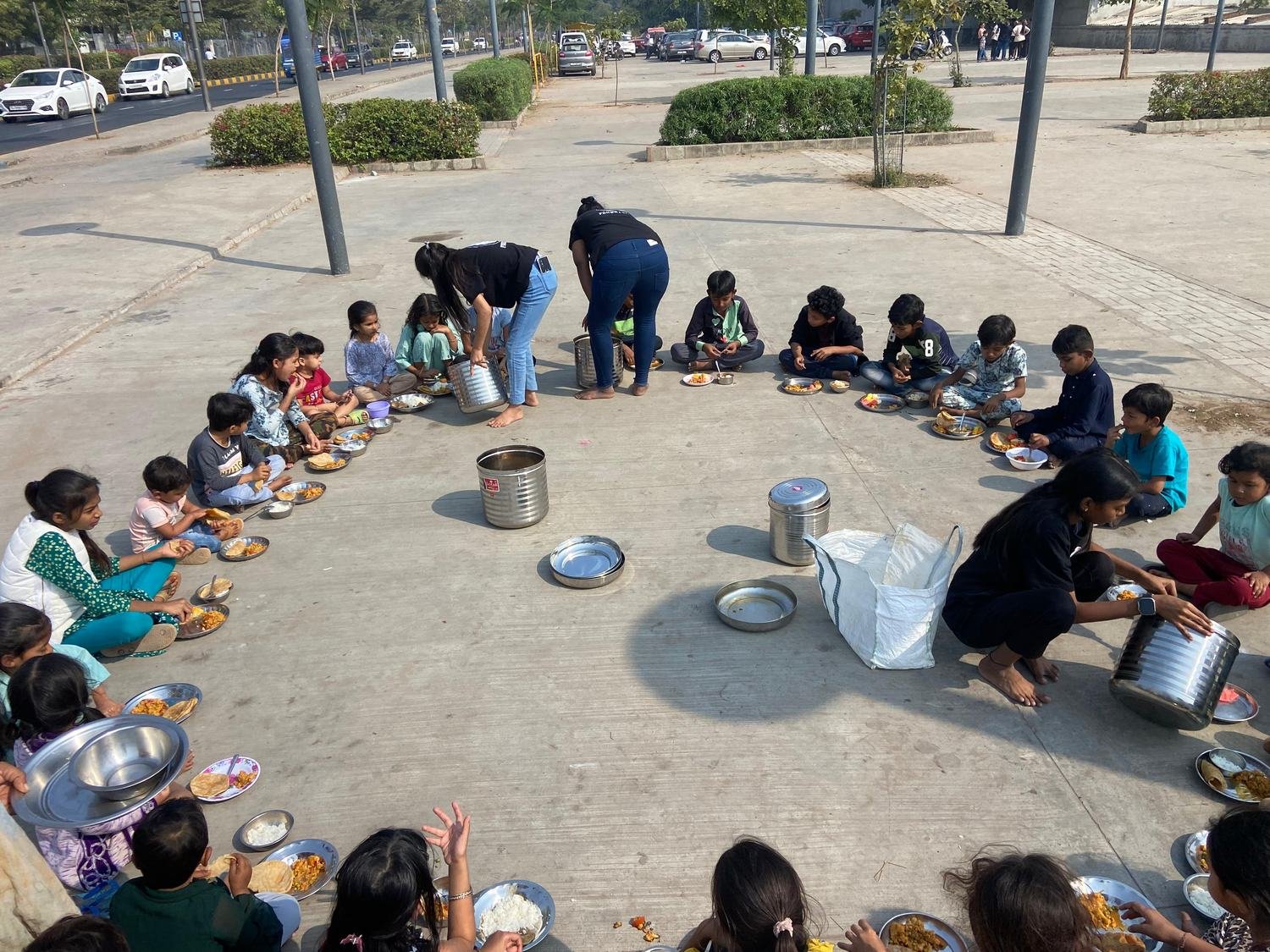 Evening meal service &mdash; Hunger Relief